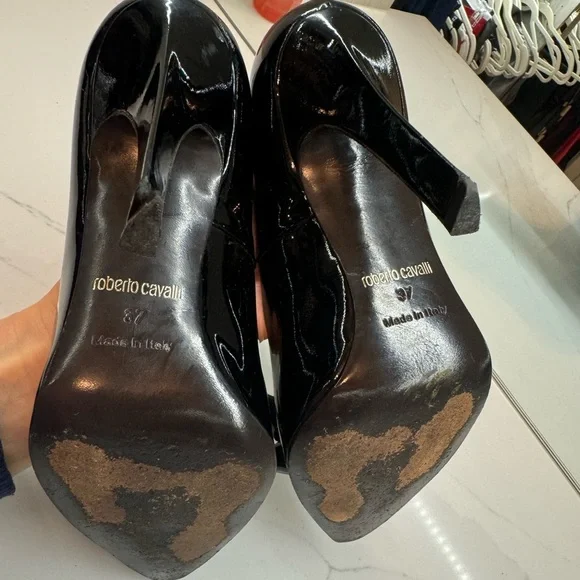 💯 Authentic Roberto Cavalli Black Patent Leather Shoes. Size 7. - Picture 5 of 7